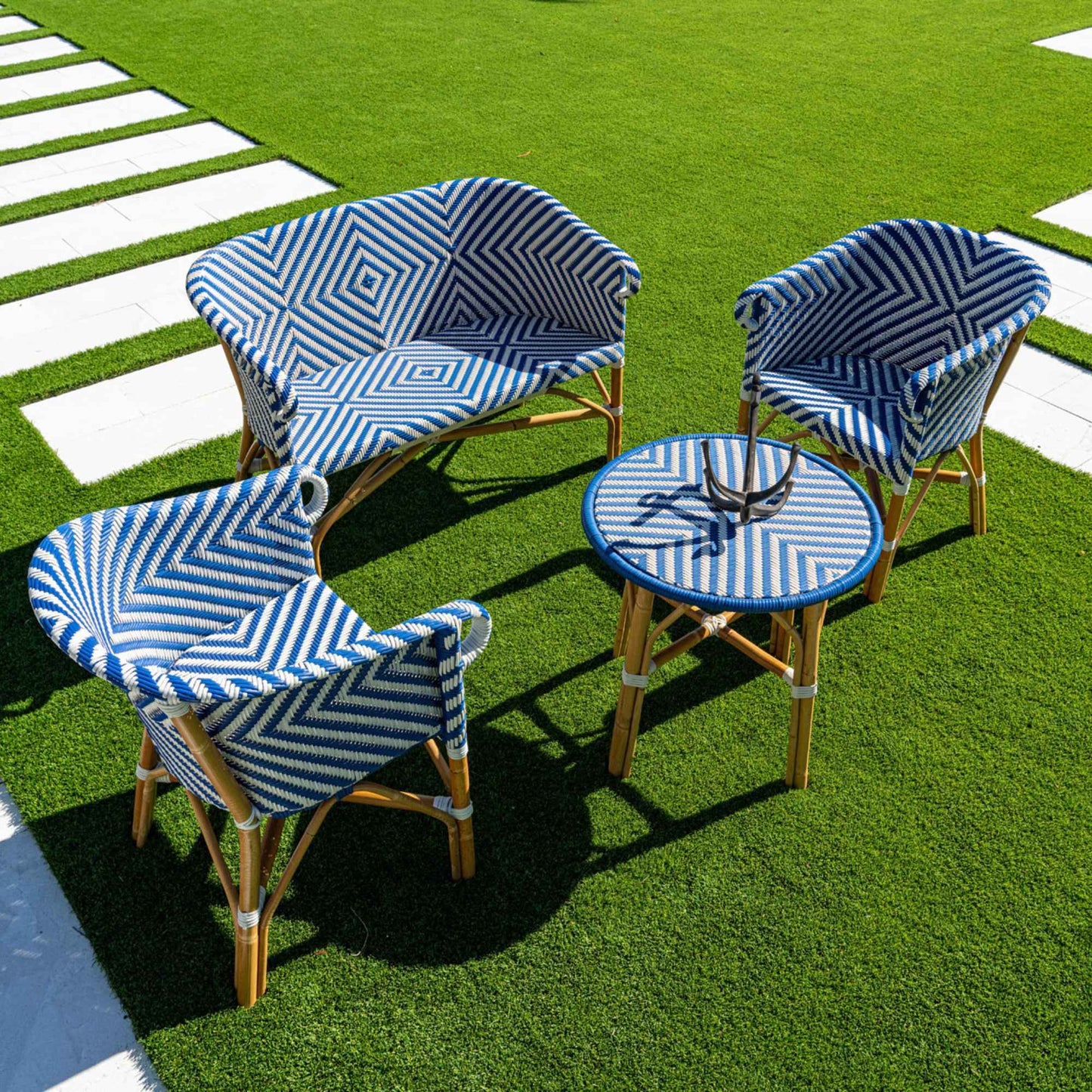 Panama Jack Tia Bistro Loveseat