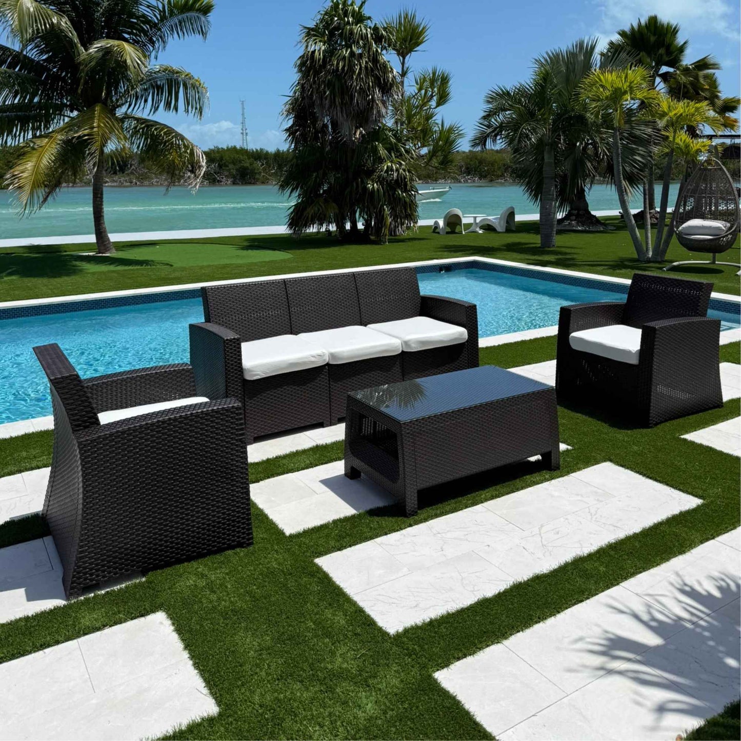 Plastique 4-Piece Seating Set